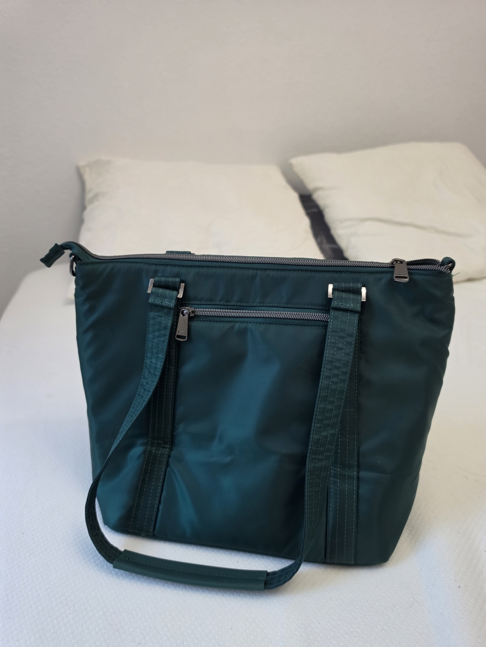 Lug Wickedly Green Catamaran With Anchor Medium Tote Bag - Picture 2 of 5